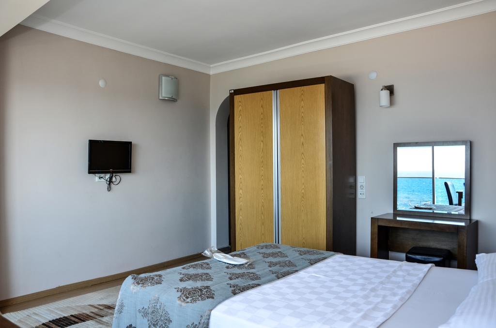 Perla Hotel Dikili Esterno foto